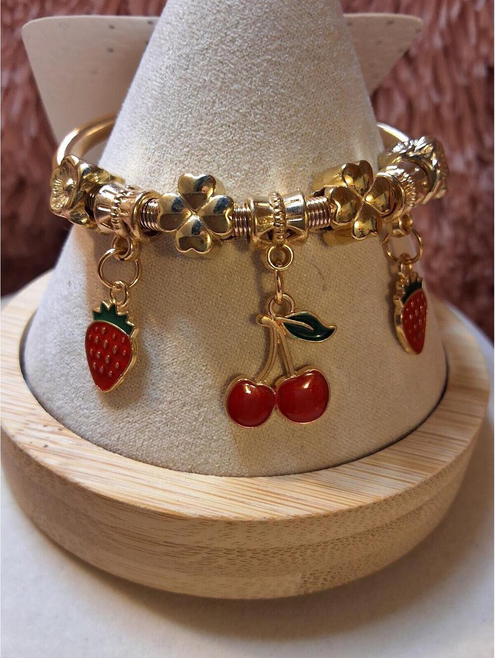 FASHION GOLD STRETCH BRACELET CHERRY AND STRAWBERRY